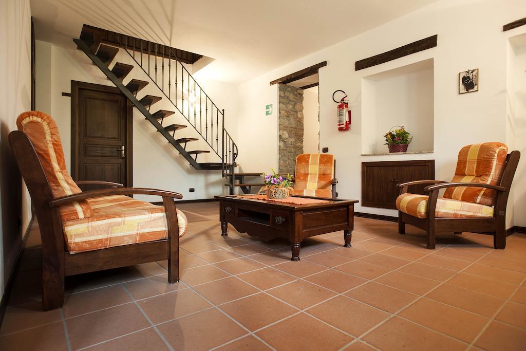 L'Antico Casale Guest House โปลิซซี เจเนโรซา ภายนอก รูปภาพ